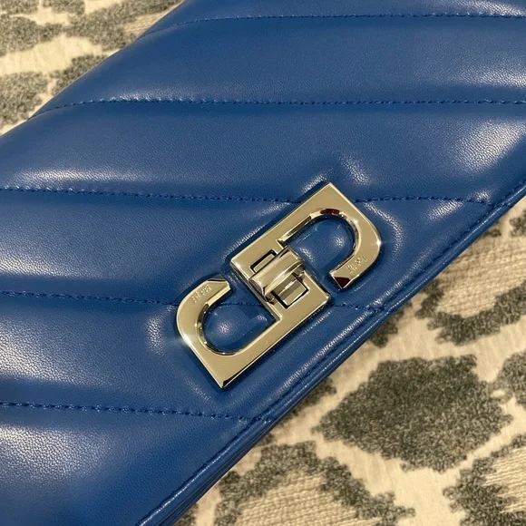 JW PEI Blue Quilted Purse / Clutch Elsa Front Flap Crossbody Bag - Picture 3 of 16